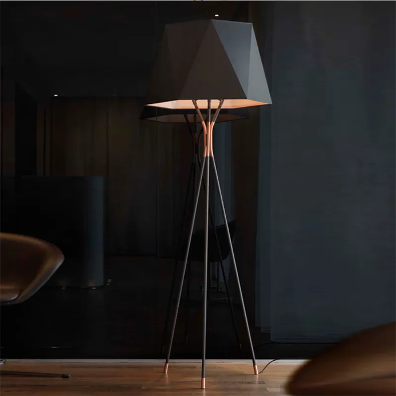 SveaGeometric Floor Lamp