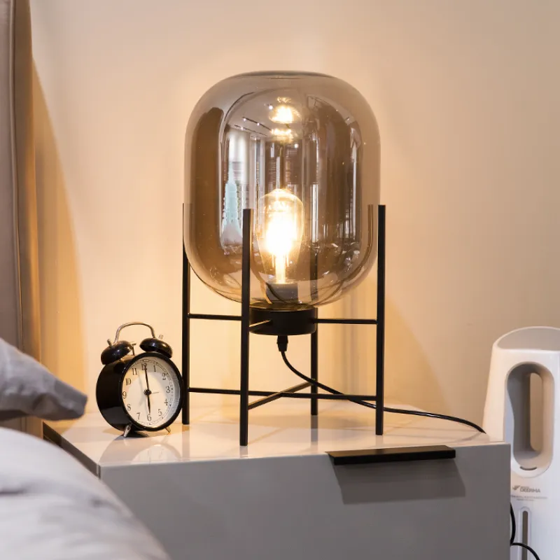 TetraScandinavian Table Lamp