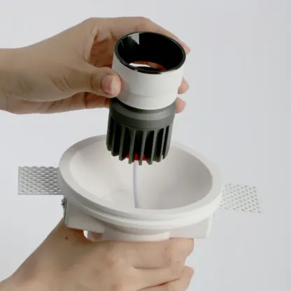 TYR Recessed Downlight (Trimless)