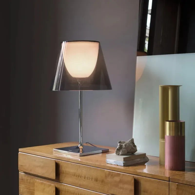 VelariShade Table Lamp
