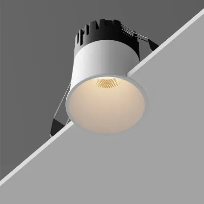 VetrixNarrow Recessed Downlight