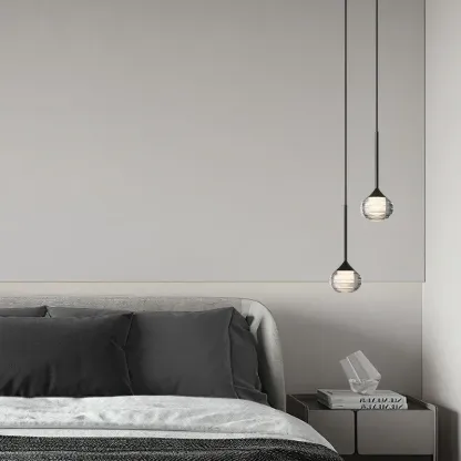 VertaTeardrop Pendant