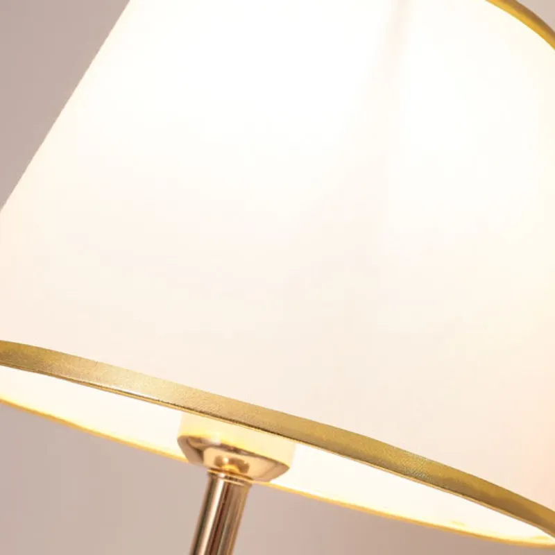 ZuriCrystalline Table Lamp