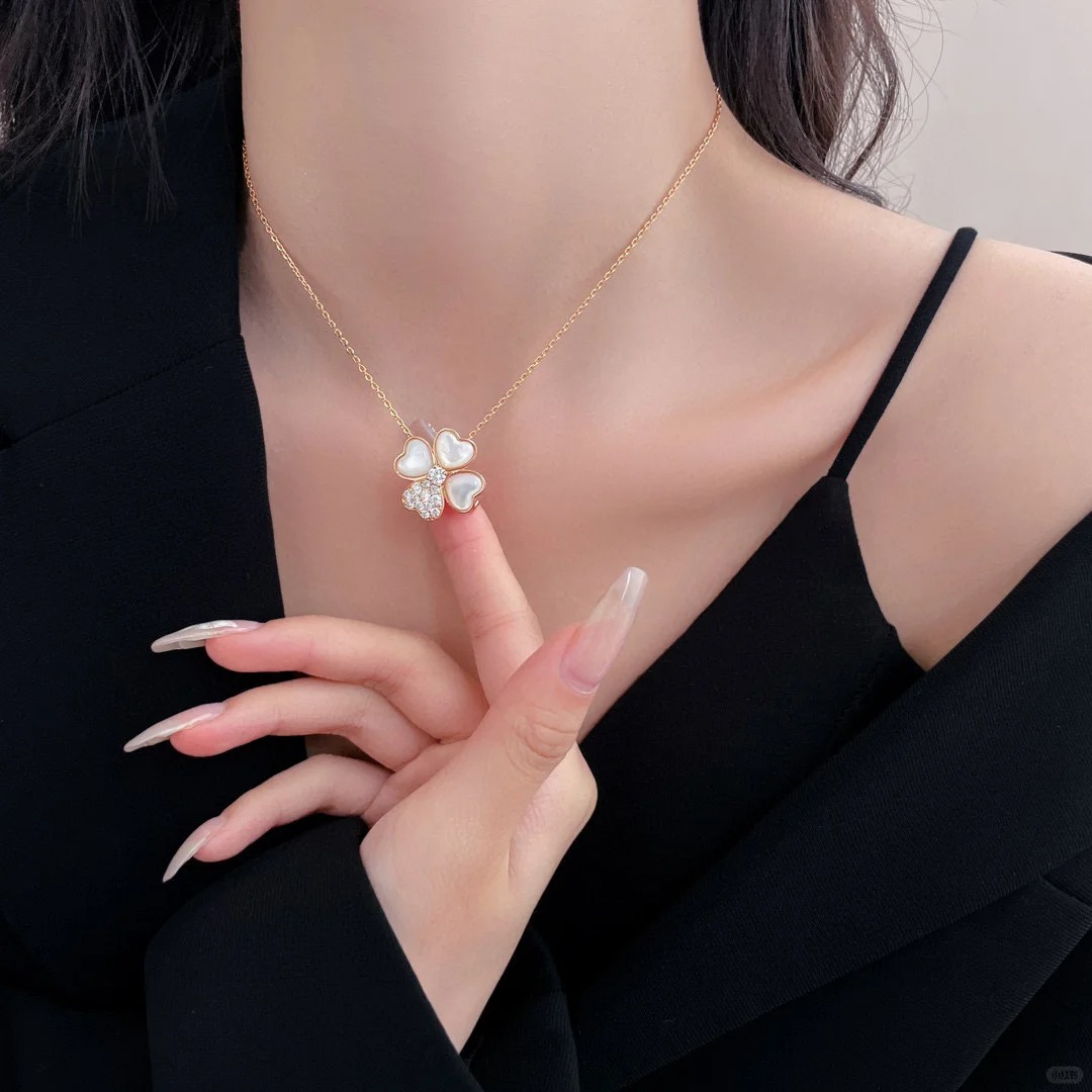 【ヴァンクリーフ】ネックレス・ペンダント0905-2-1