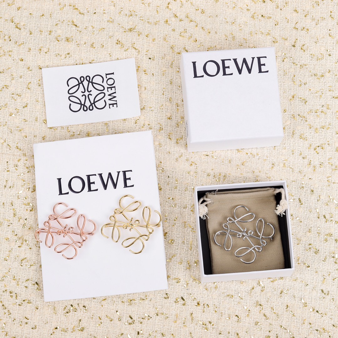 【ロエベ】ブローチ・コサージュ 0804-7-3