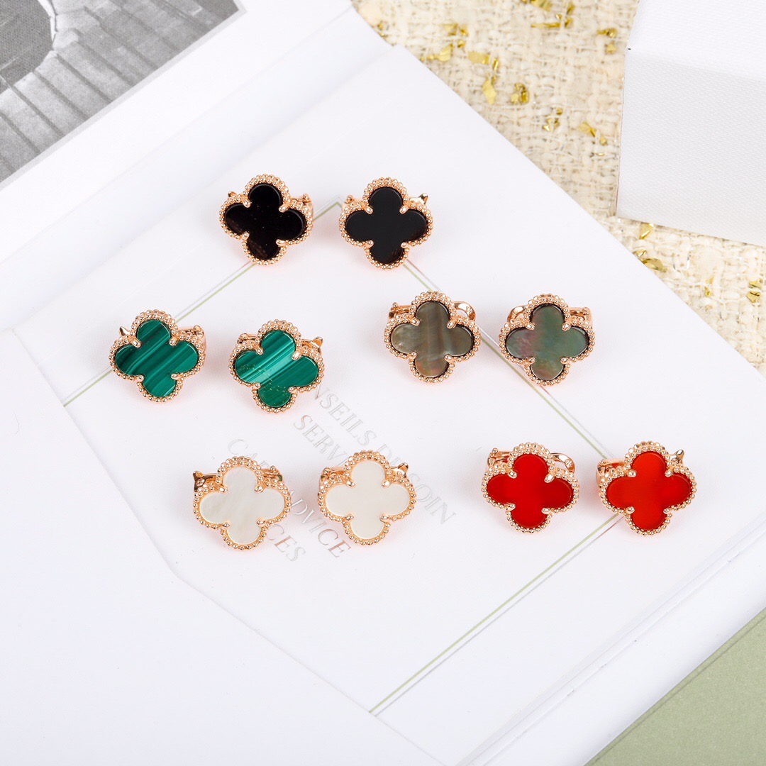 【ヴァンクリーフ】ピアス 0825-2-12