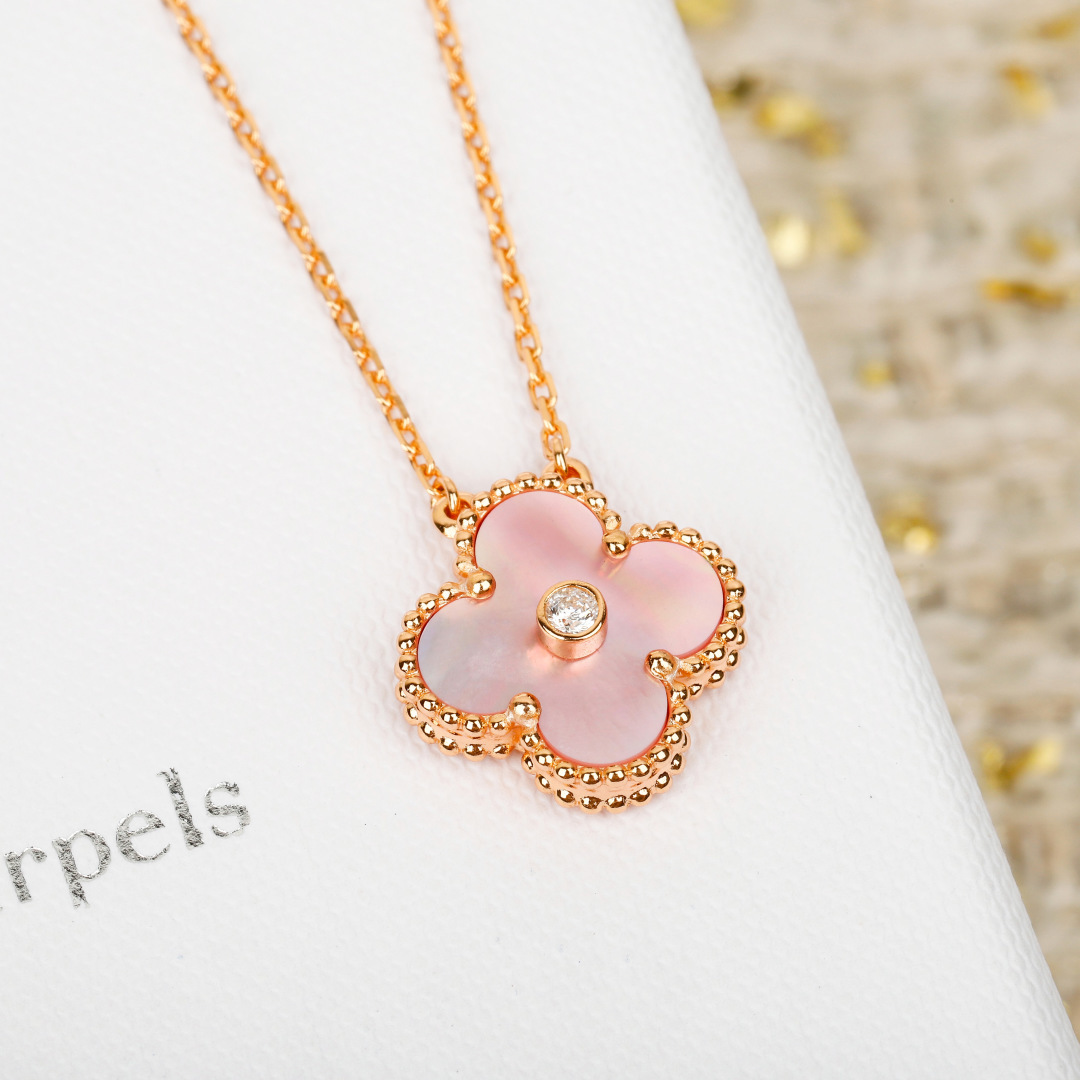 【ヴァンクリーフ】ホリデー限定2025 ネックレス・ペンダント 1029-1-1