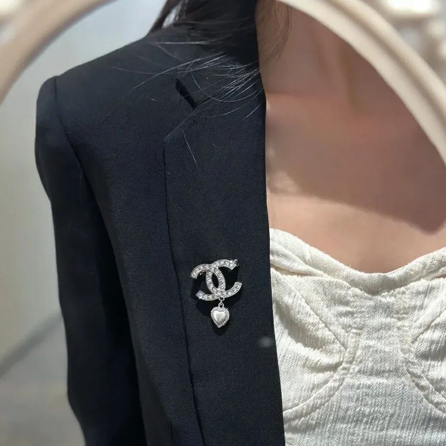 【シャネル】ブローチ・コサージュ 0221-2-2