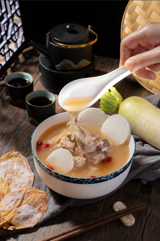 M16 -WHITE RADISH SOUP (550g+/-) 白萝卜鱿鱼汤 -huwagroup