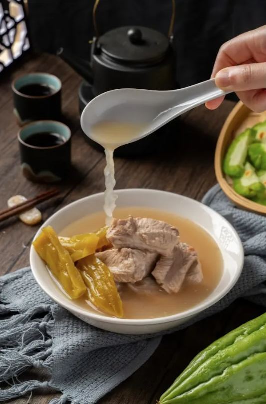 M15 -BITTER MELON SOUP (550g+/-) 苦瓜排骨汤 -huwagroup