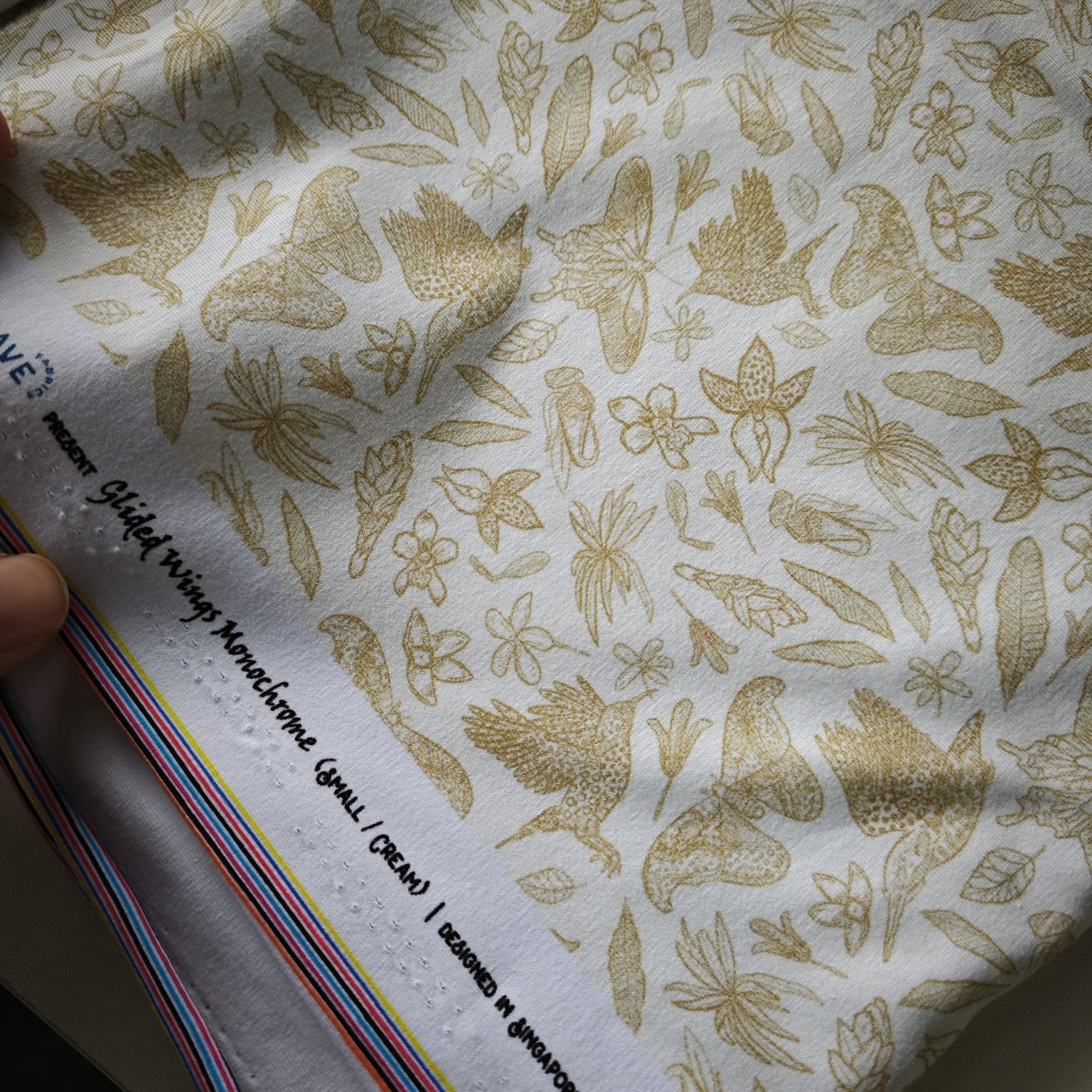 [IN-STOCK] Glided Wings - Monochrome