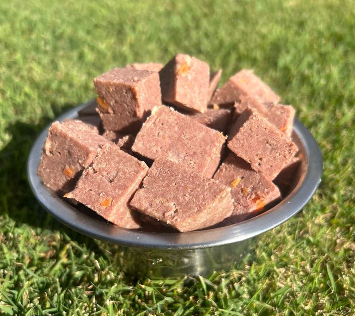 Regal Chicken With Pumpkin & Peas Roll - 2kg