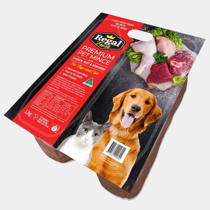 Regal Premium Pet Mince Chicken, Beef & Roo 3.2kilo