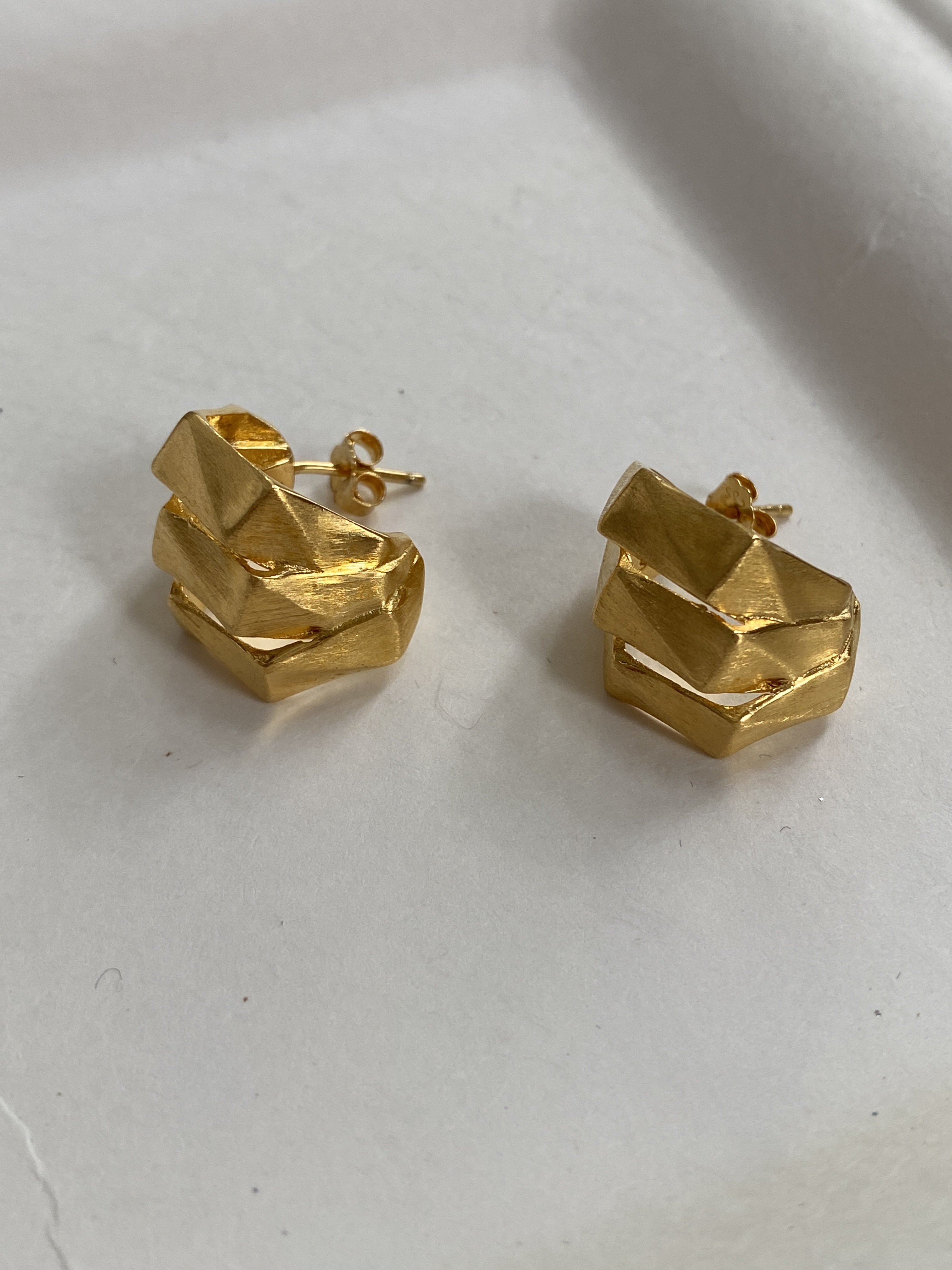 S925 gold 3layered brushed earring