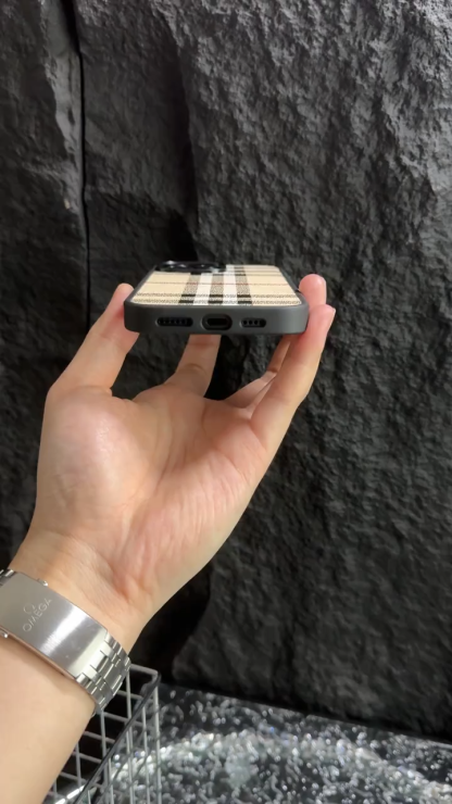 巴寶莉皮質磨砂手機殼