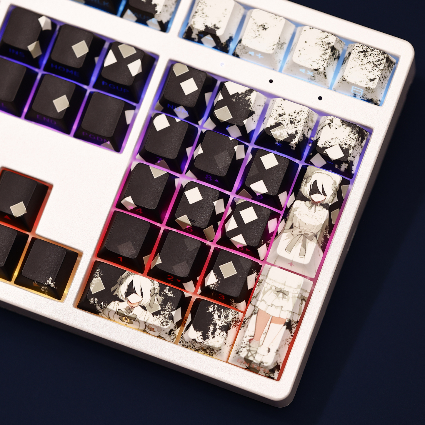 尼爾機械紀元2B白色女僕透光RGB108鍵標準配列衛星軸鍵帽-ZUIHANG SHOP