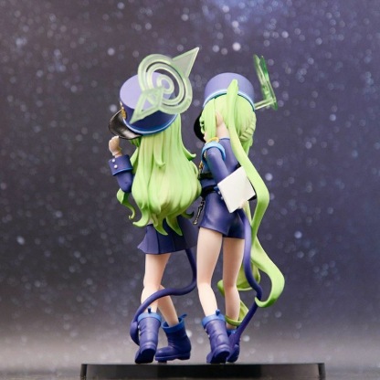 學院雙子 橘希望&橘光之探頭美少女雕像