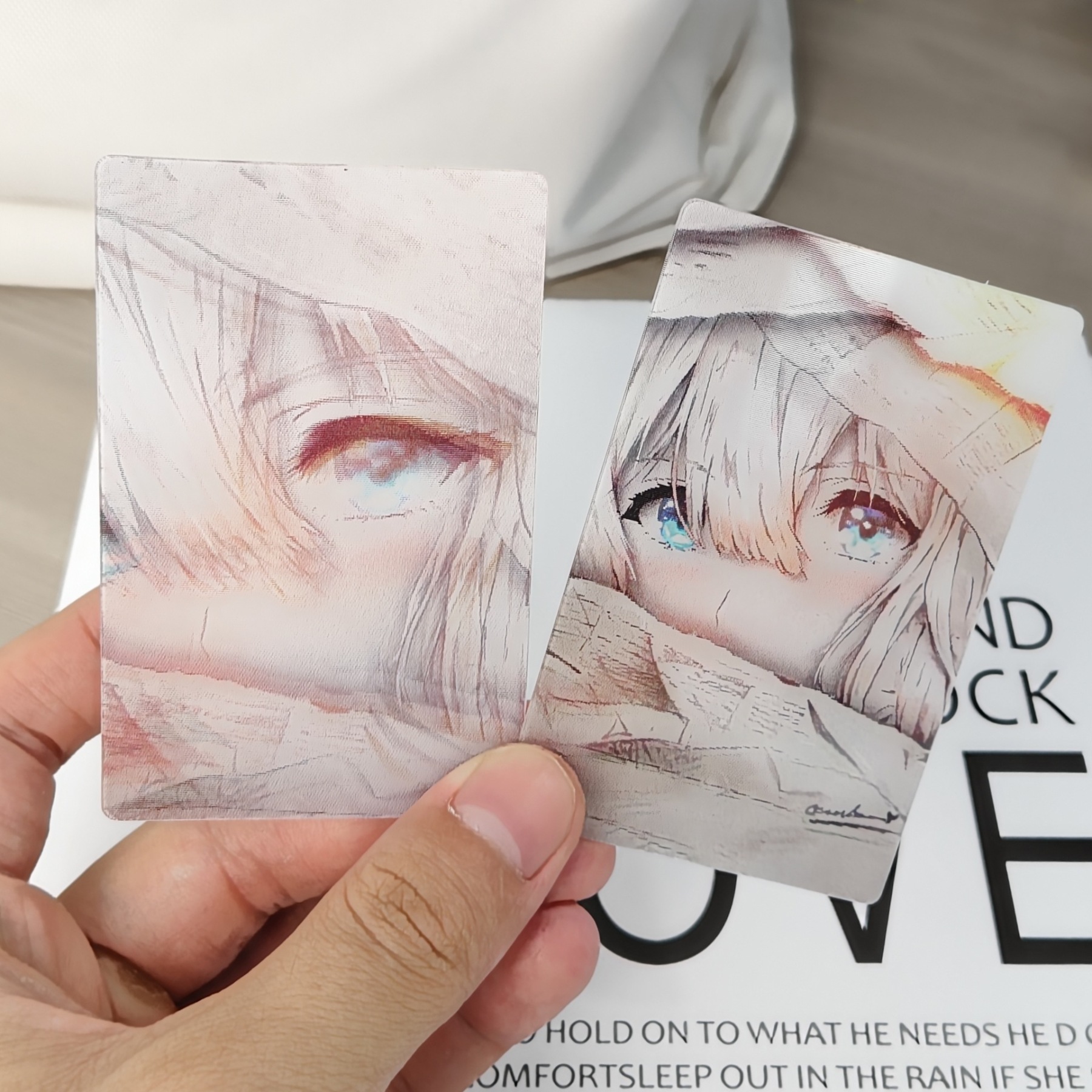 薇爾莉特限量款3D多變光柵卡