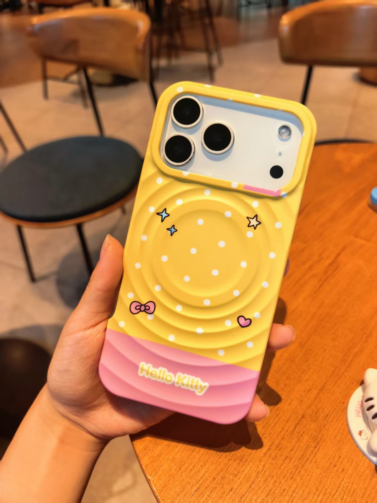 iPhone17系列 波漾磁吸卡通 可愛支架 軟邊 手機殼