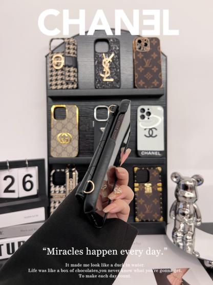 香奈兒卡包磨砂手機殼-ZUIHANG SHOP