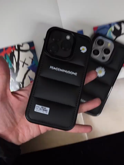 潮牌權志龍雛菊羽絨服手機殼