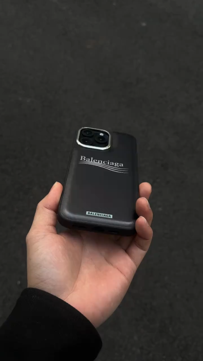 巴黎世家皮質磨砂全包手機殼