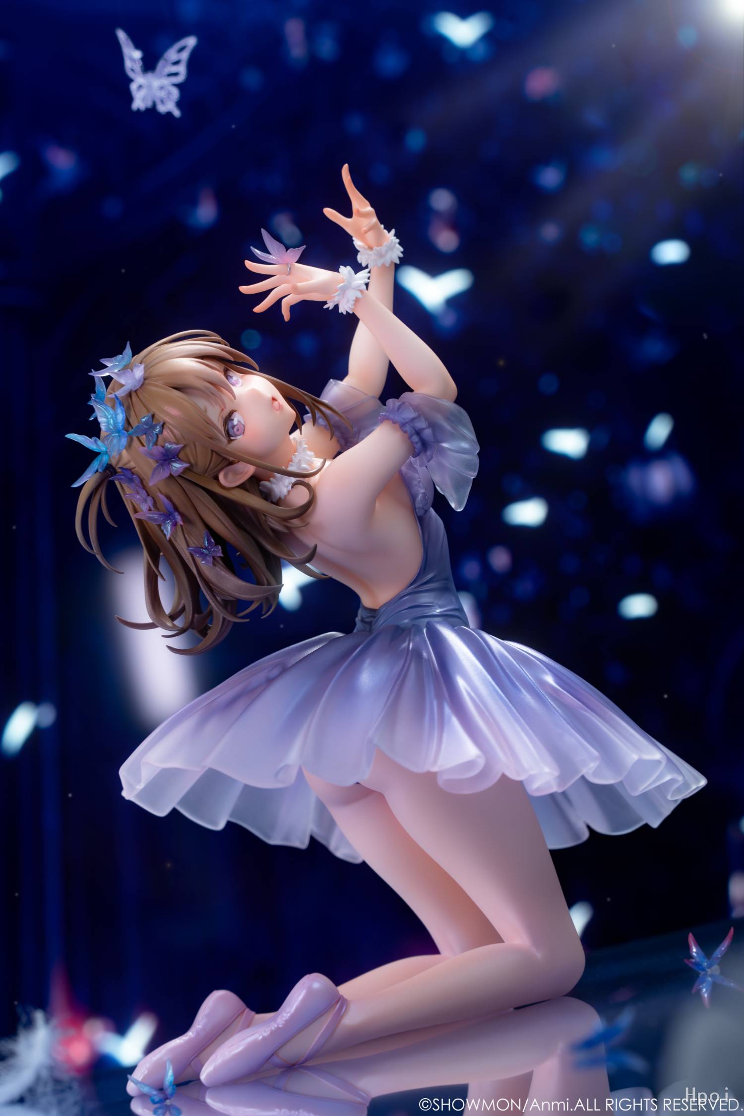 SHOWMON 舞台上 - 灰色的醜小鴨 原畫：Anmi 1/7