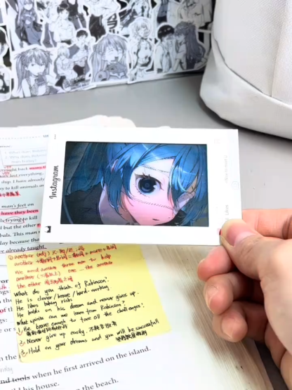 初音未來3D多變眨眼光柵卡