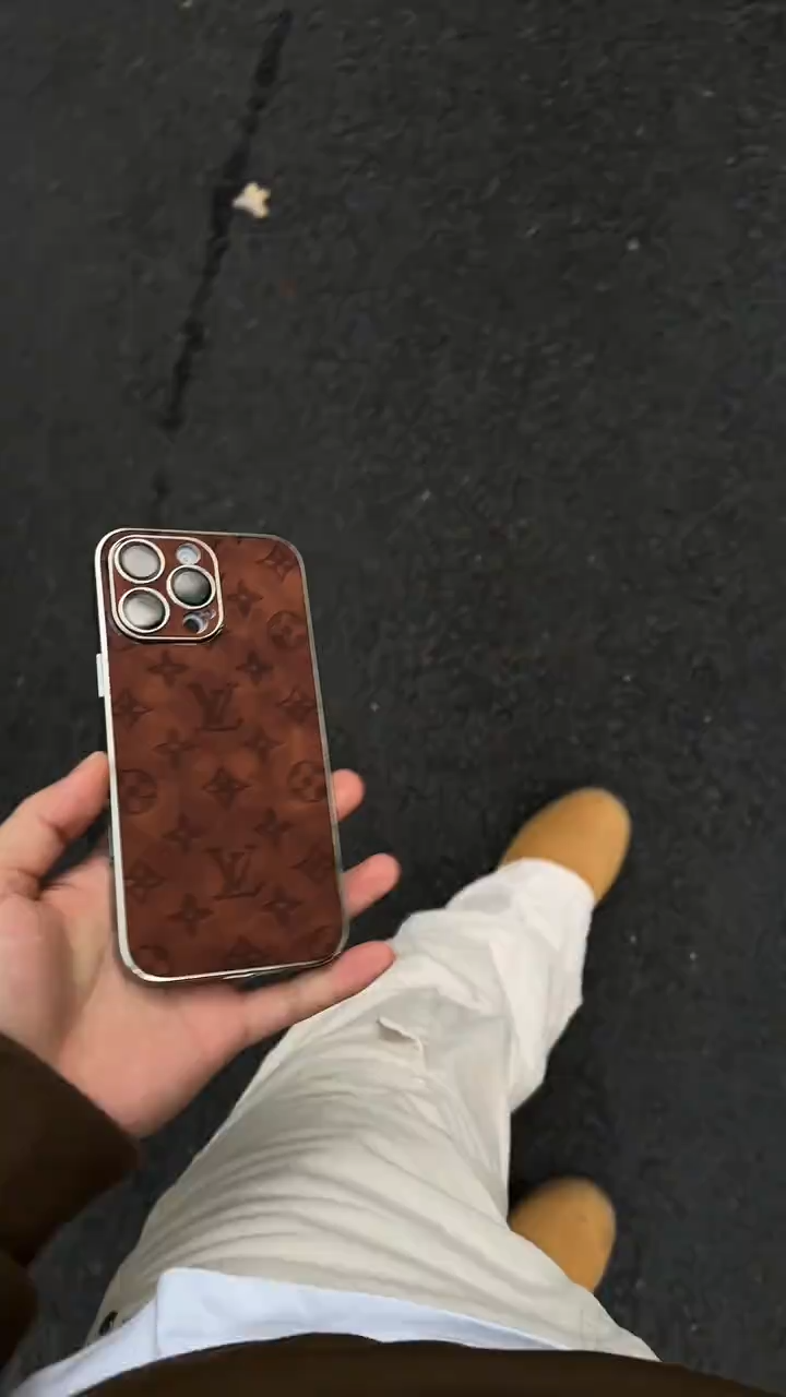 路易威登皮質金屬全包手機殼