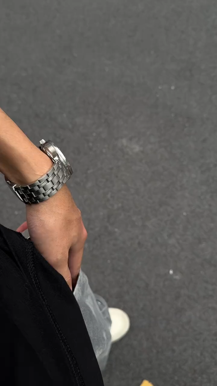 阿迪達斯方形磁吸電鍍手機殼