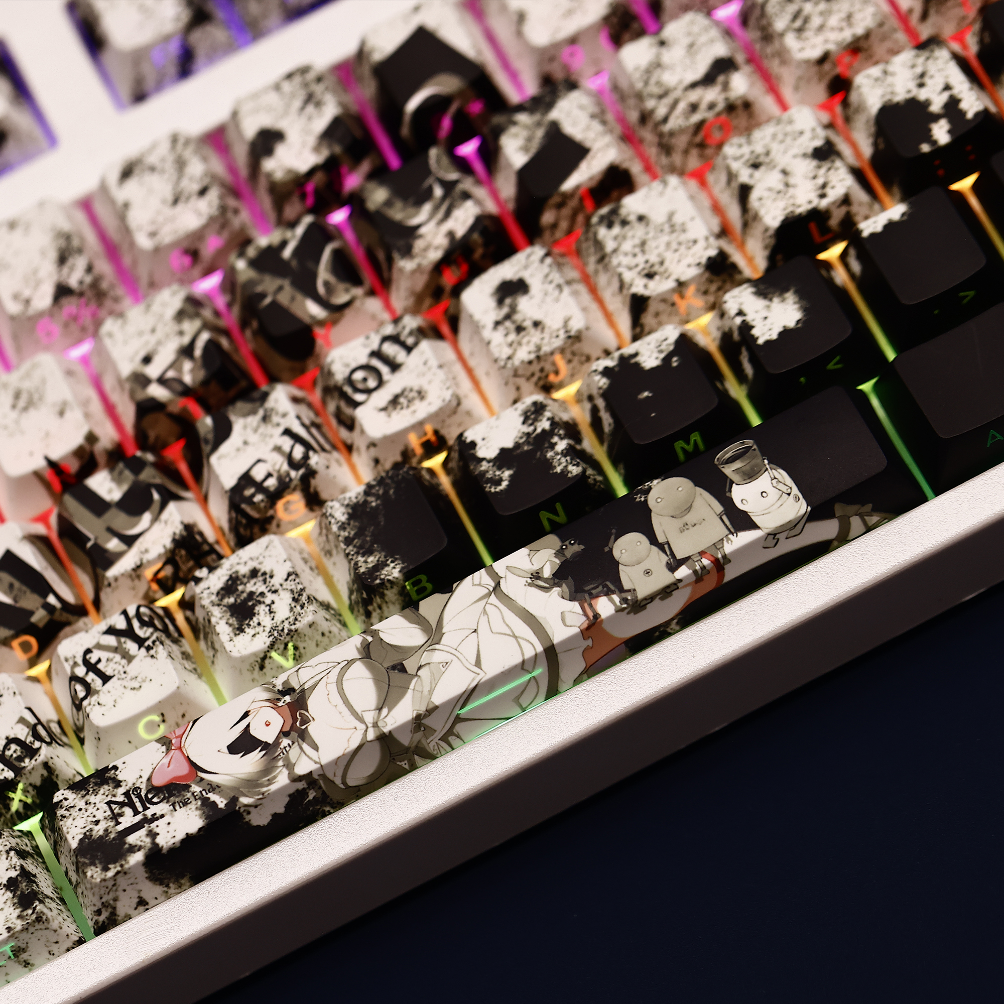 尼爾機械紀元2B白色女僕透光RGB108鍵標準配列衛星軸鍵帽-ZUIHANG SHOP