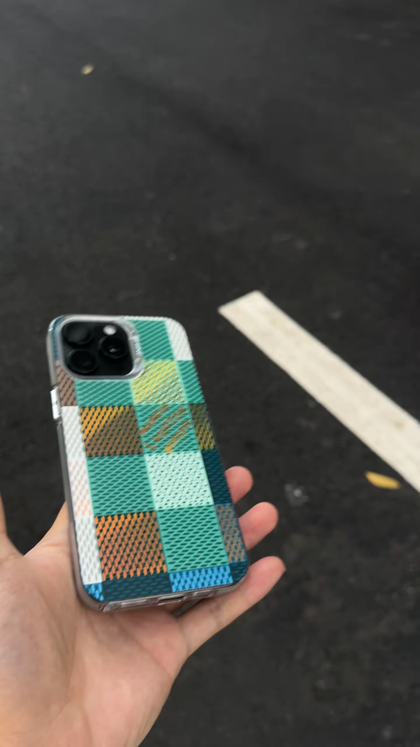 路易威登鐳射格紋手機殼