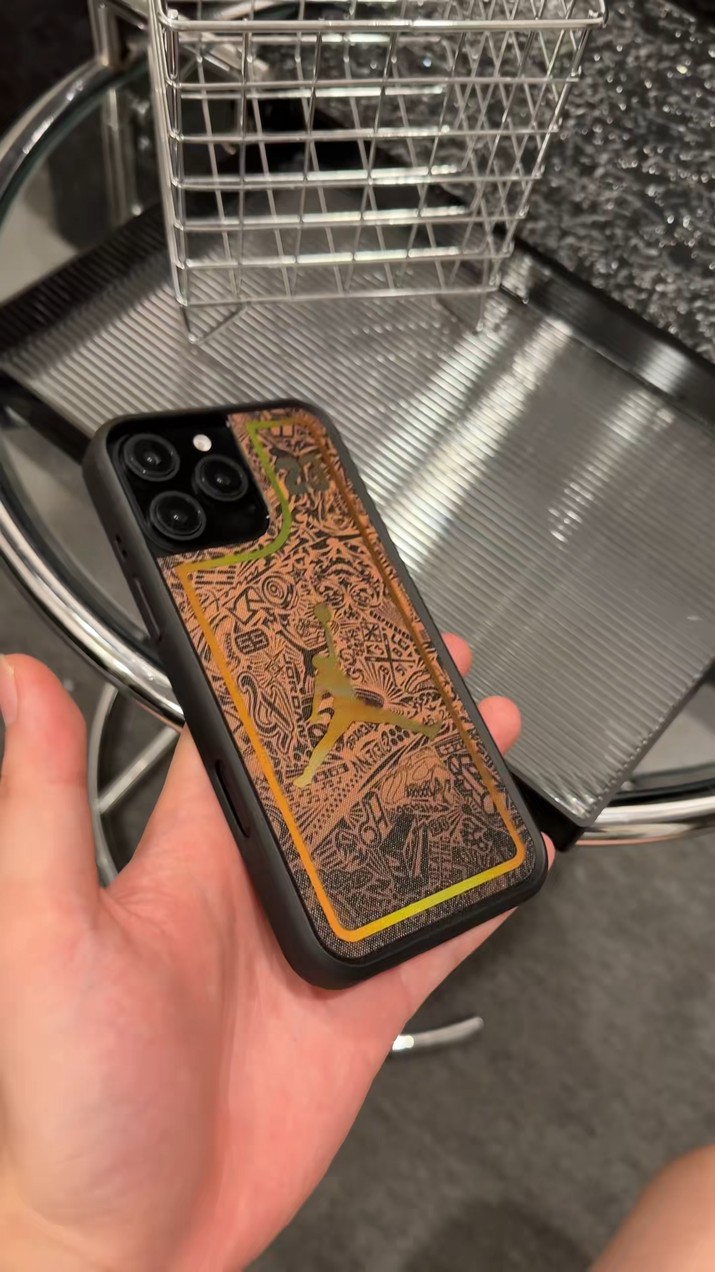 飞人乔丹鐳射標圖騰手機殼