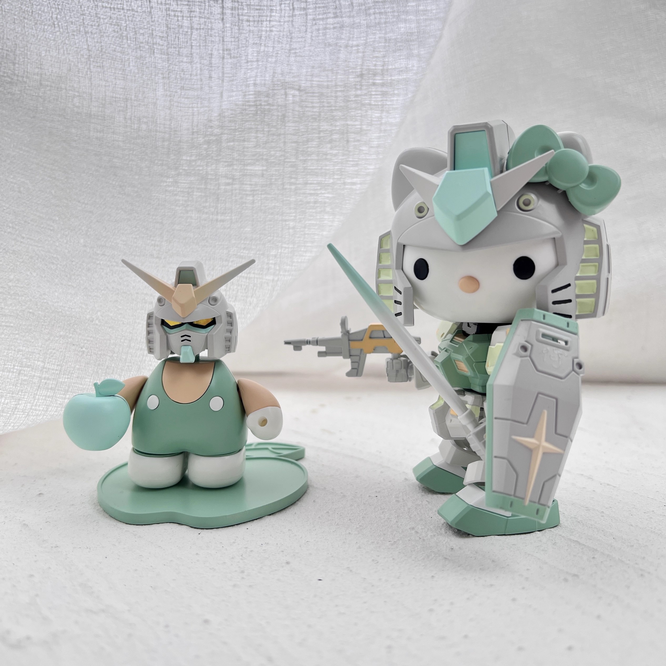 萬代 SDCS HELLO KITTY 凱蒂貓 薩克I +夏亞專用薩克II+RX-78-2 鋼彈-ZUIHANG SHOP