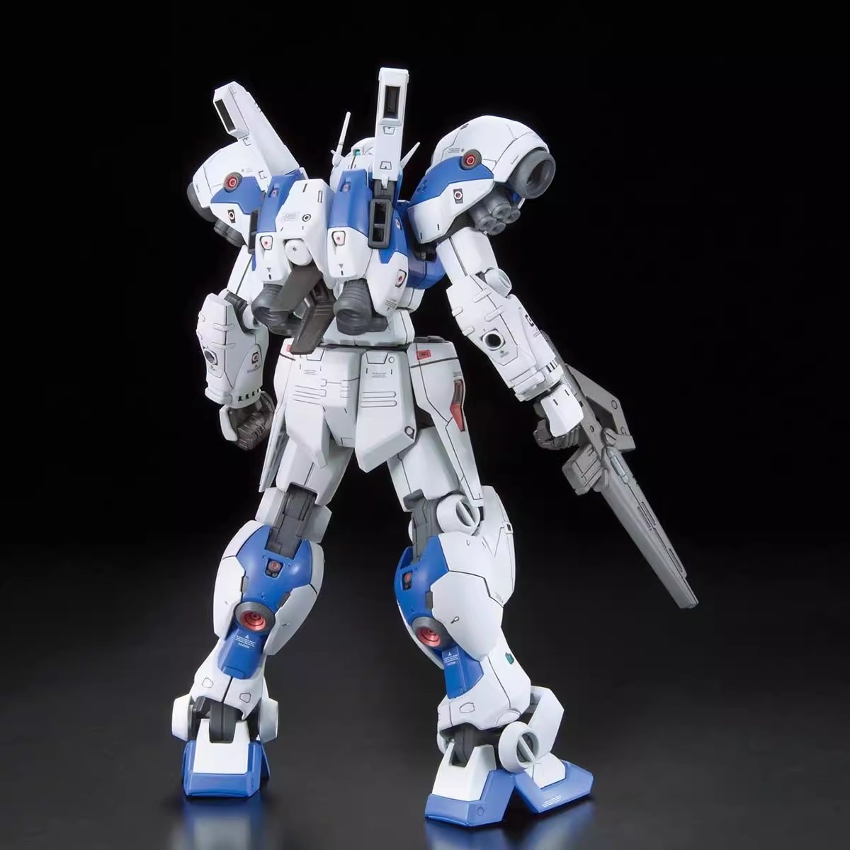 萬代 RE 1/144 GP04 鋼彈試作4號機 嘉比娜 大丁草-ZUIHANG SHOP