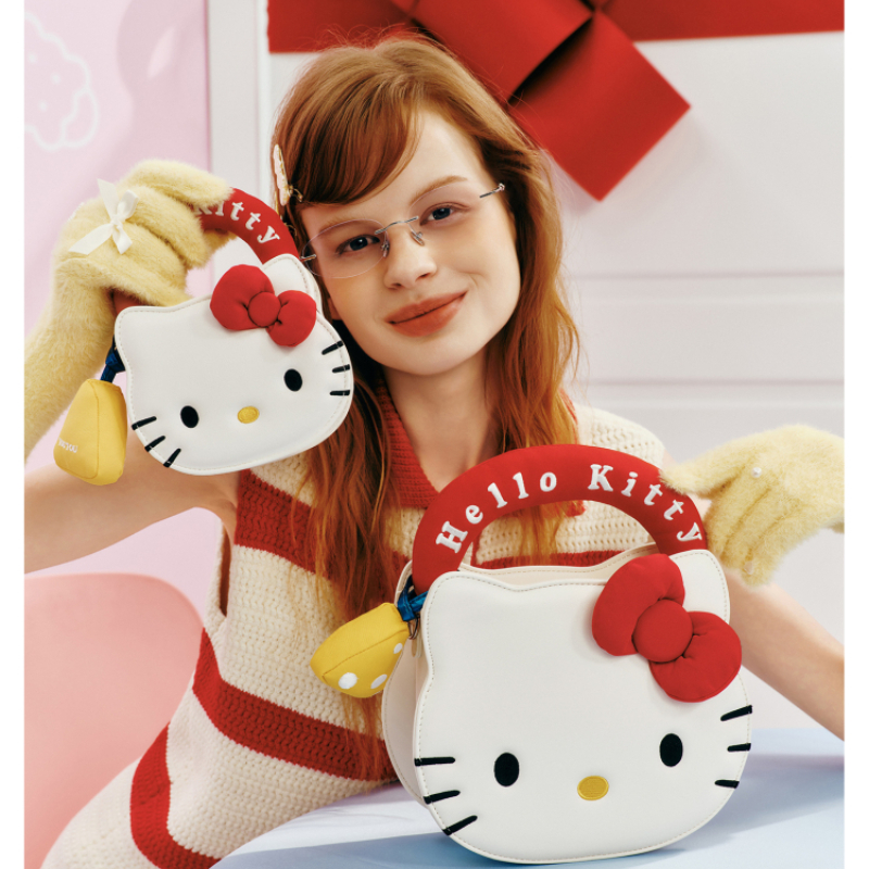 HelloKitty 三麗鷗 斜挎鏈條包-ZUIHANG SHOP