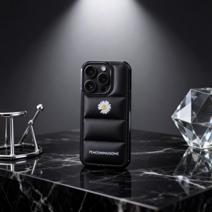 潮牌權志龍雛菊羽絨服手機殼