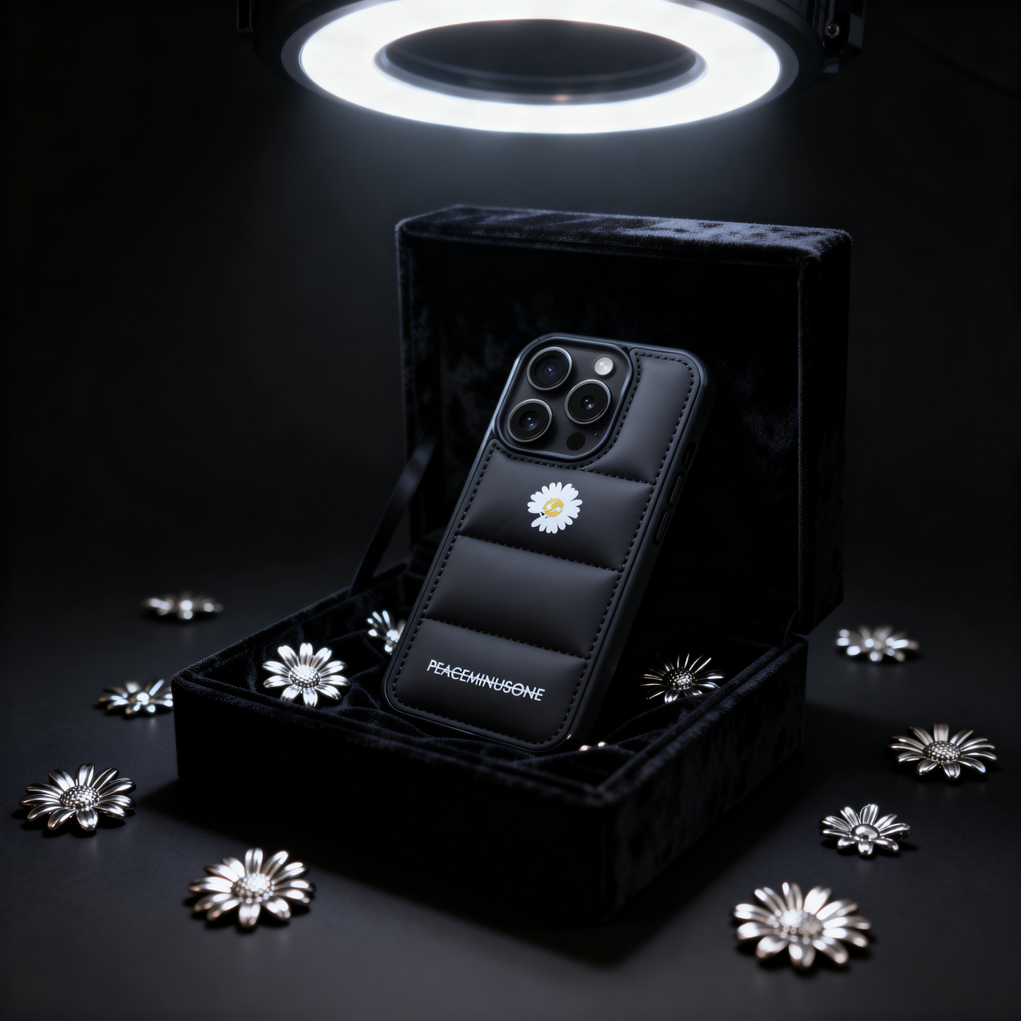 潮牌權志龍雛菊羽絨服手機殼