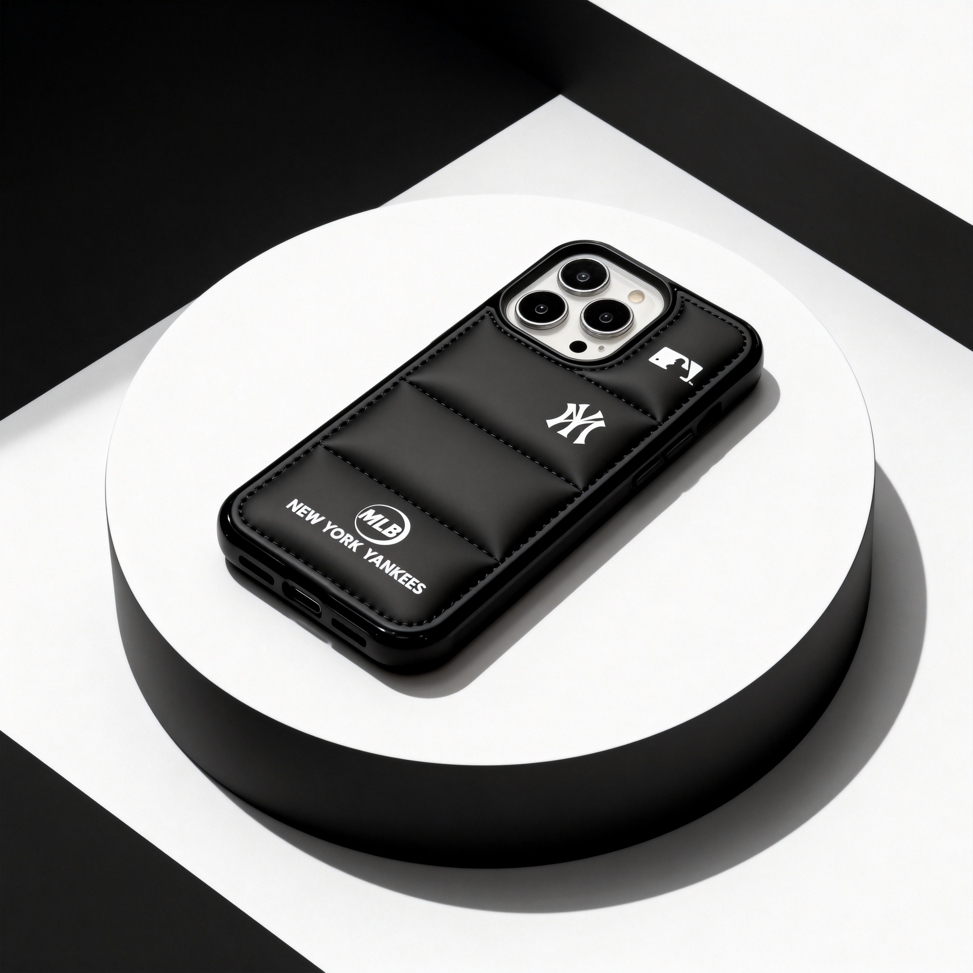 潮牌MLB羽絨服手機殼