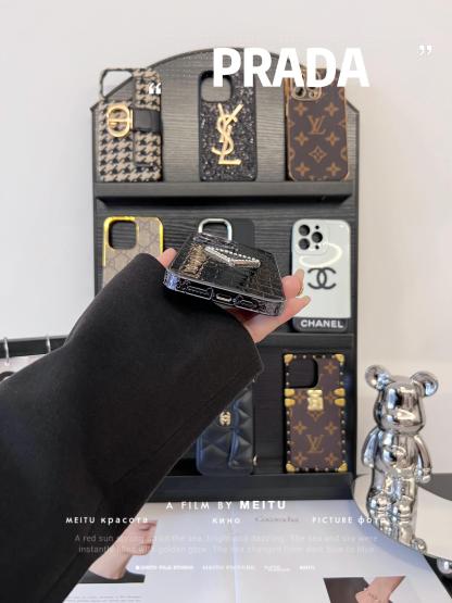 普拉達鱷魚紋水鑽手機殼-ZUIHANG SHOP