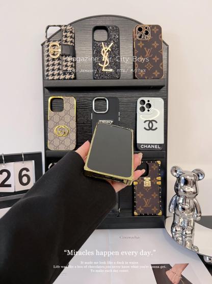 聖羅蘭鱷魚紋金屬全包手機殼-ZUIHANG SHOP