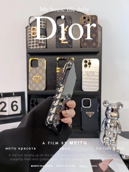 迪奧刺繡腕帶手機殼-ZUIHANG SHOP