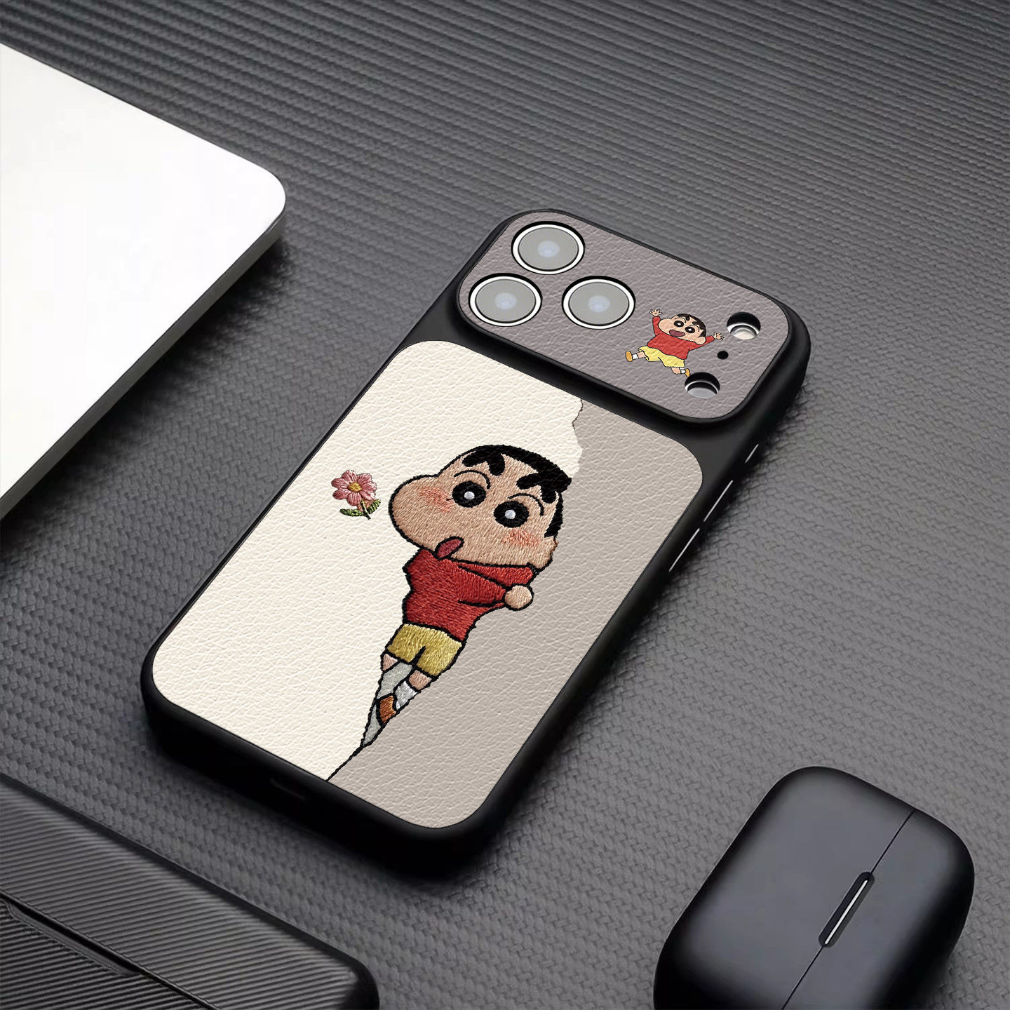 蠟筆小新高端皮紋手機殼｜MagSafe磁吸防摔保護套