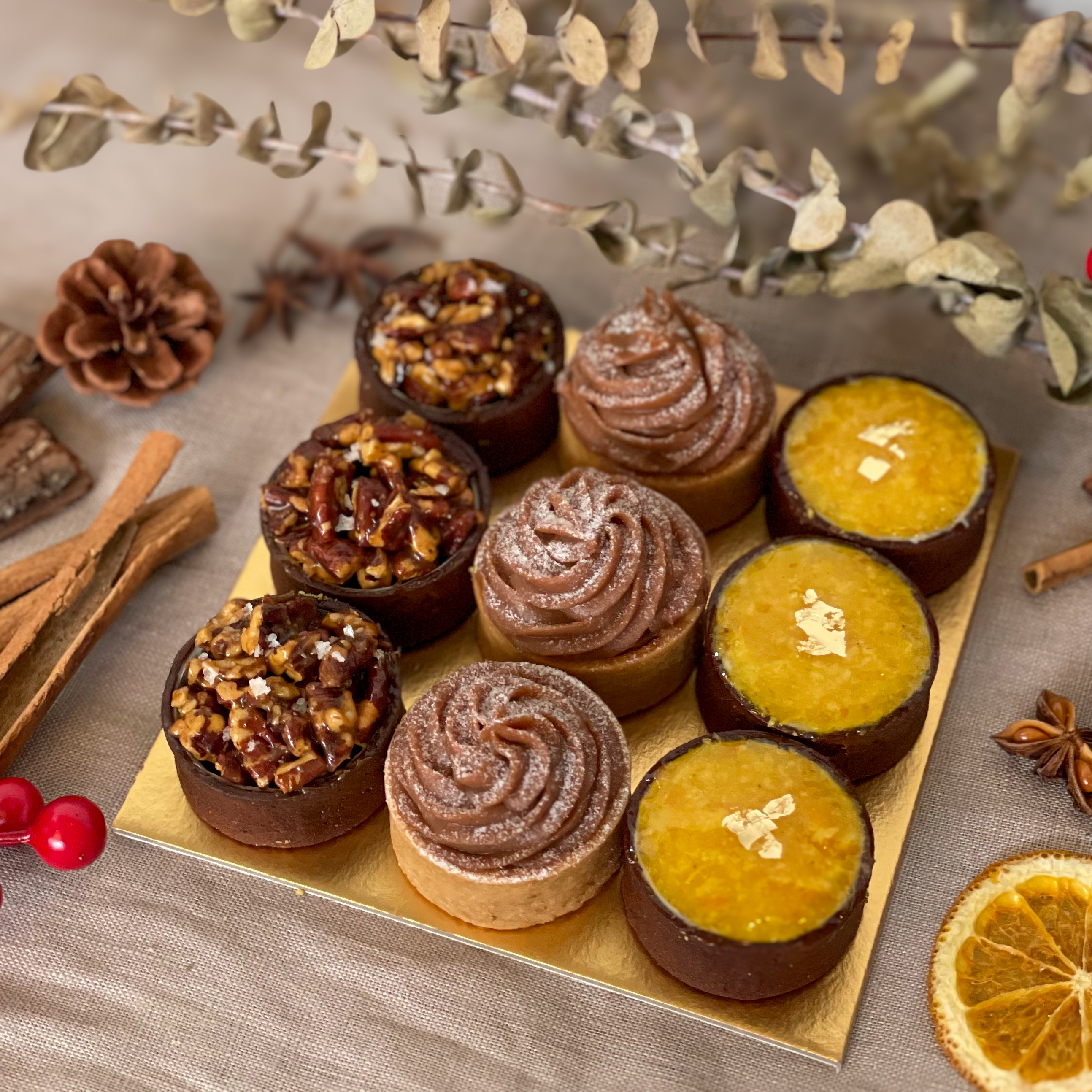 9 Tartlets (Assorted Christmas Flavours)