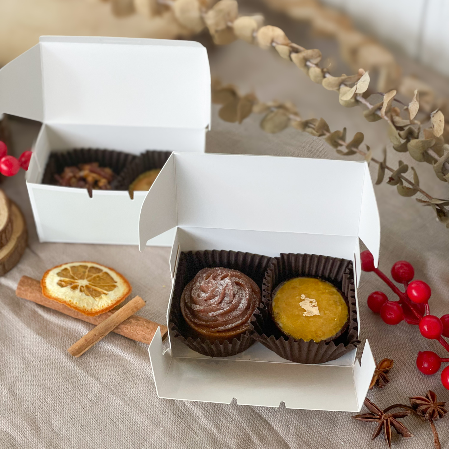 Christmas Gift Box (2 Tartlets)