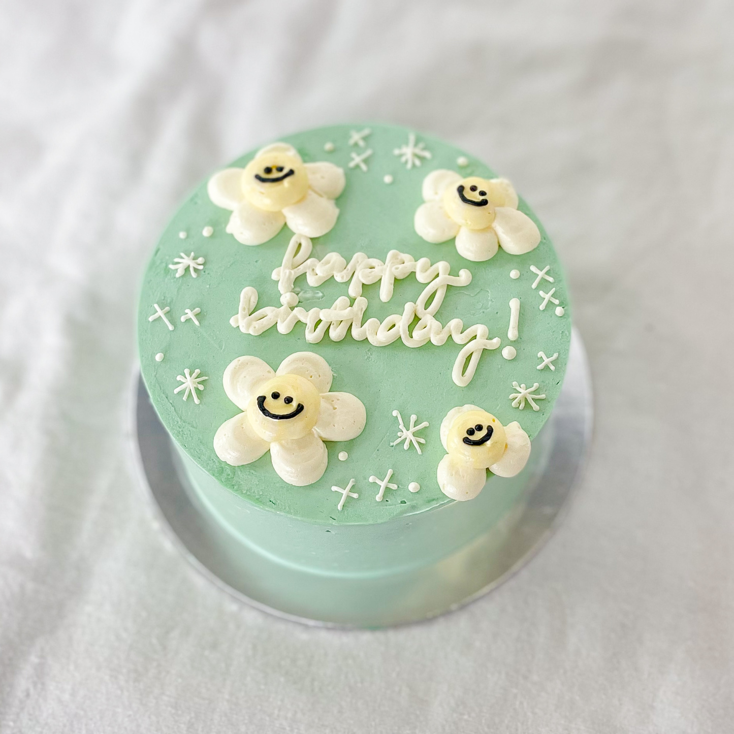 Smiley Daisies Cake