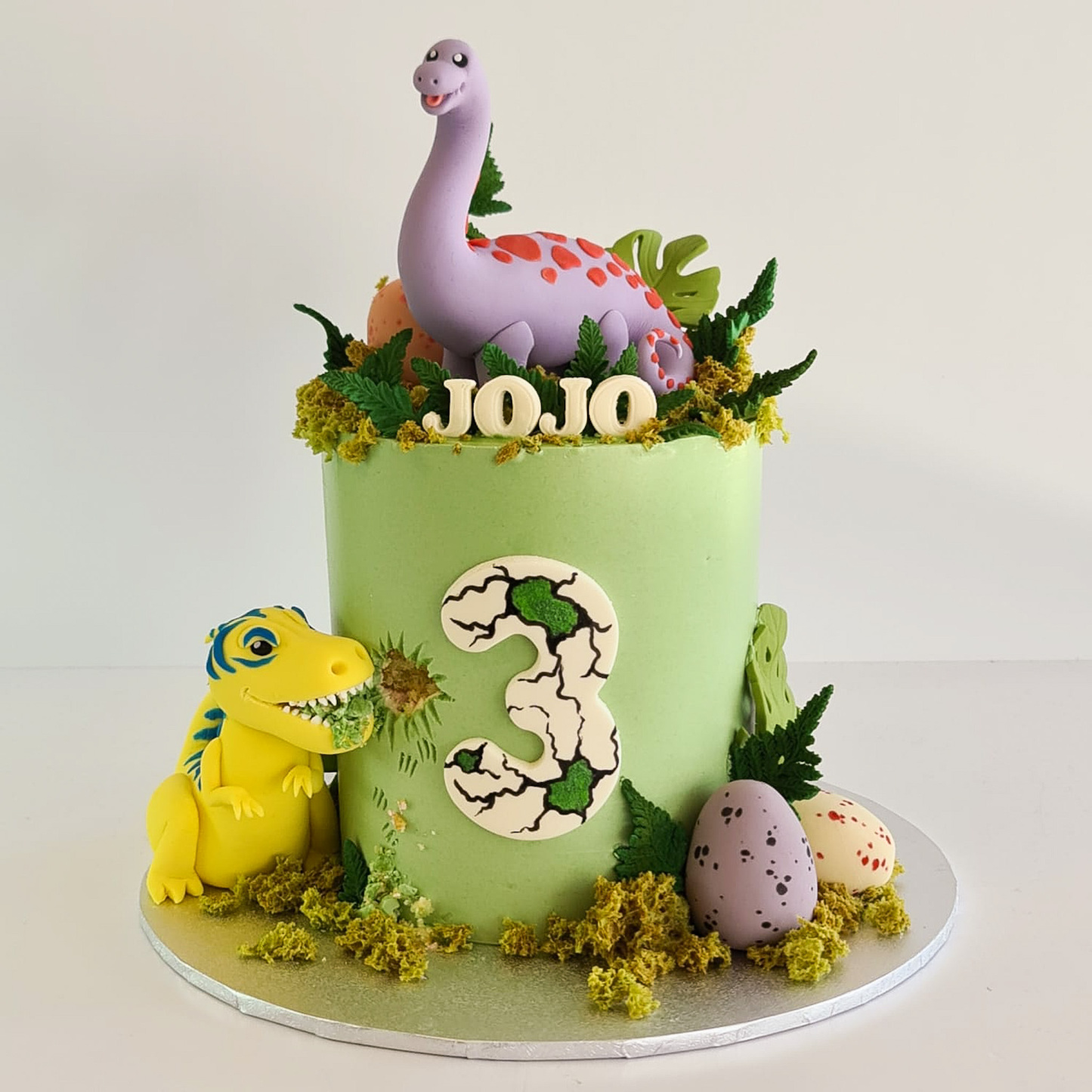 Dinosaur Moss Cake