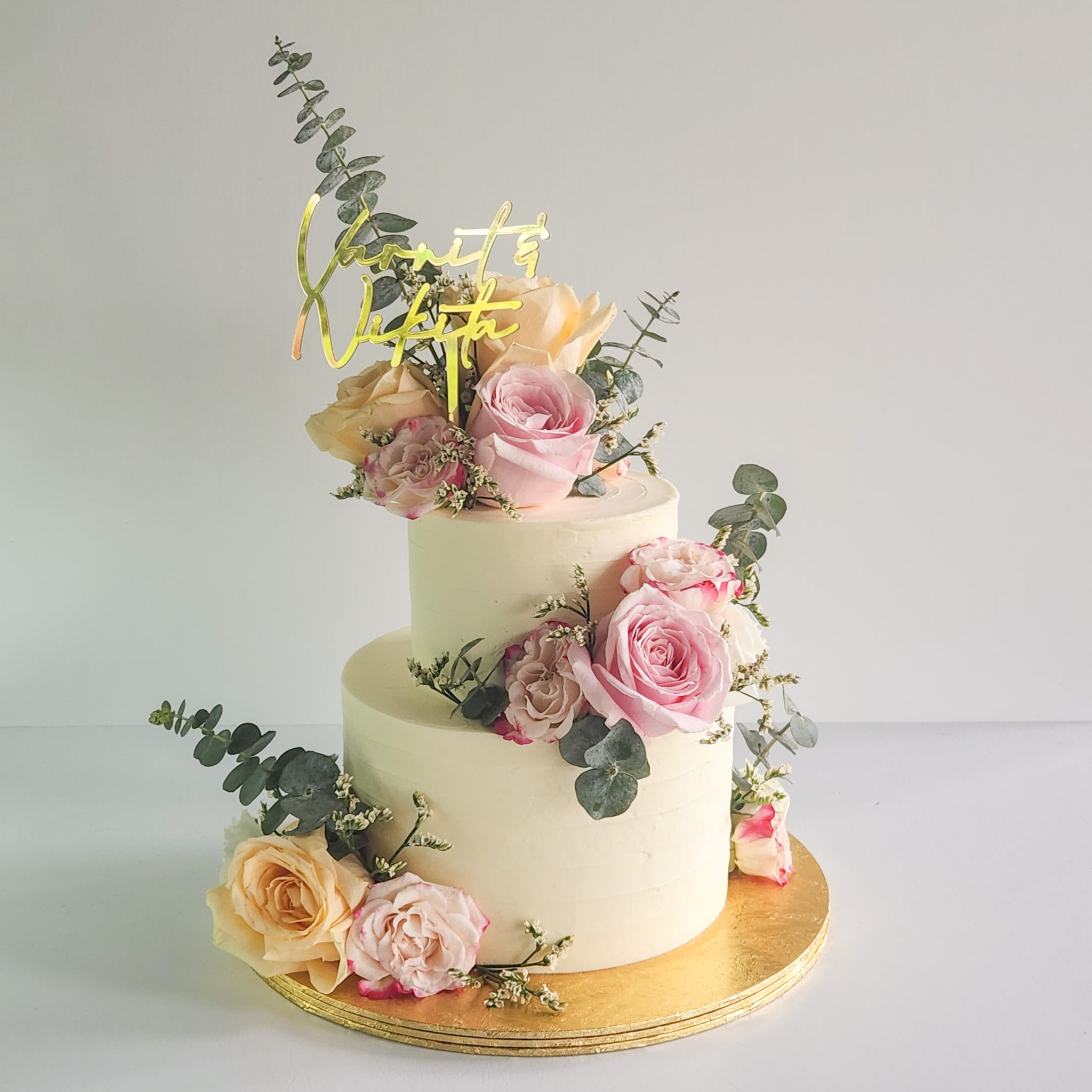 Blush & Champagne Fresh Floral Cake