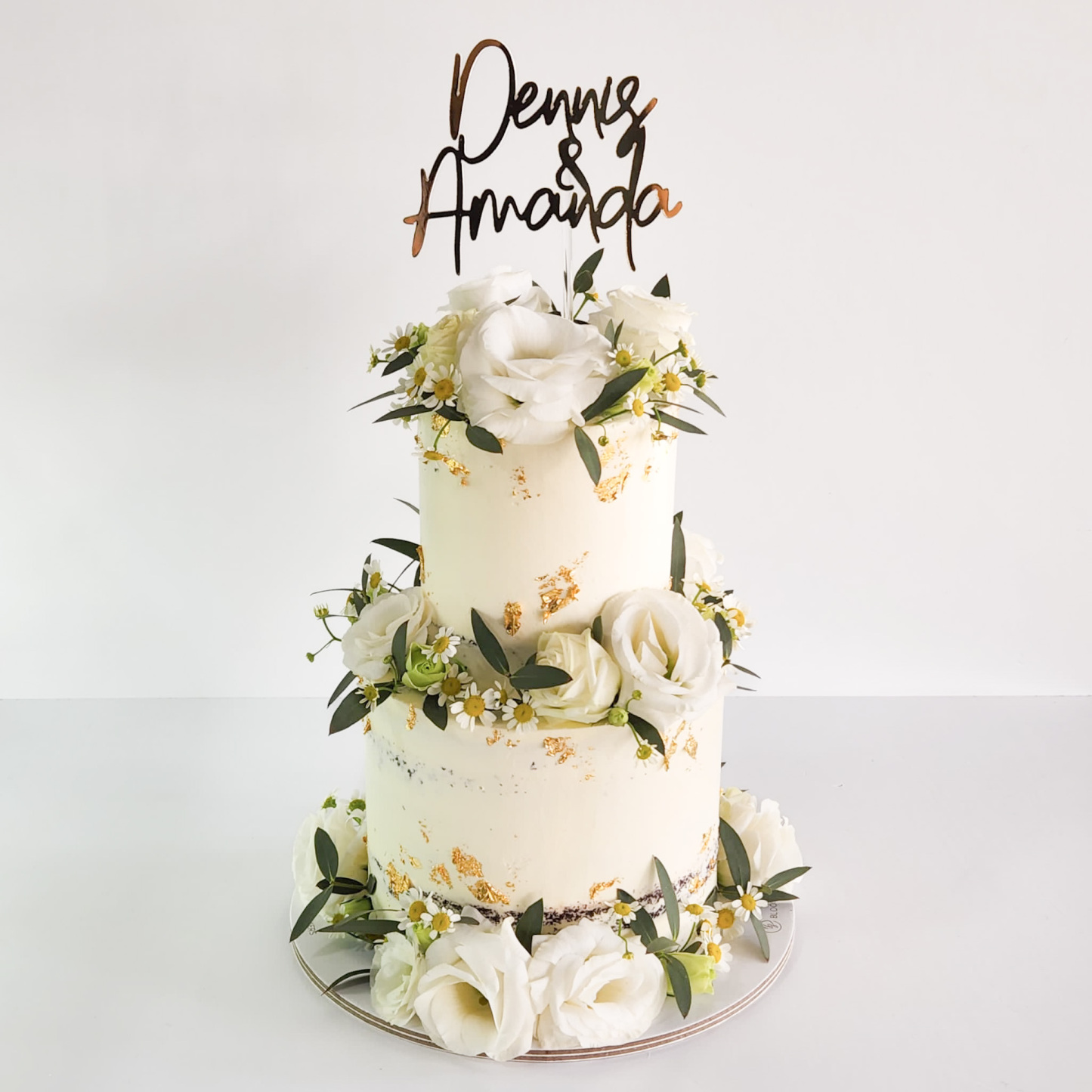 White Fresh Floral Wreath Cake