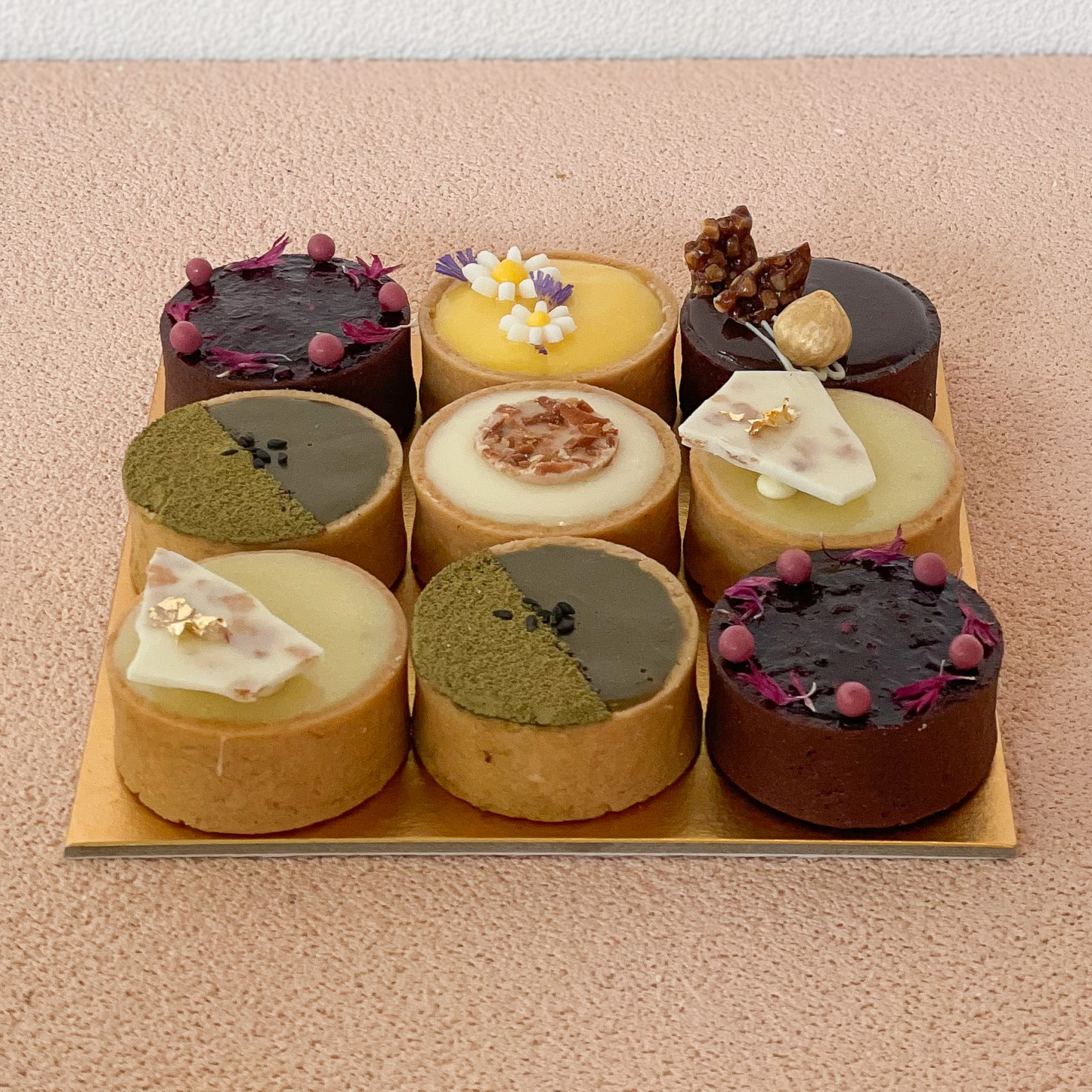 9 Tartlets (Assorted CNY Flavours)